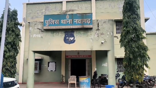 खेत की मेंड़ को लेकर दो पक्षों में जमकर विवाद हिंसक झड़प से 22 लोग घायल